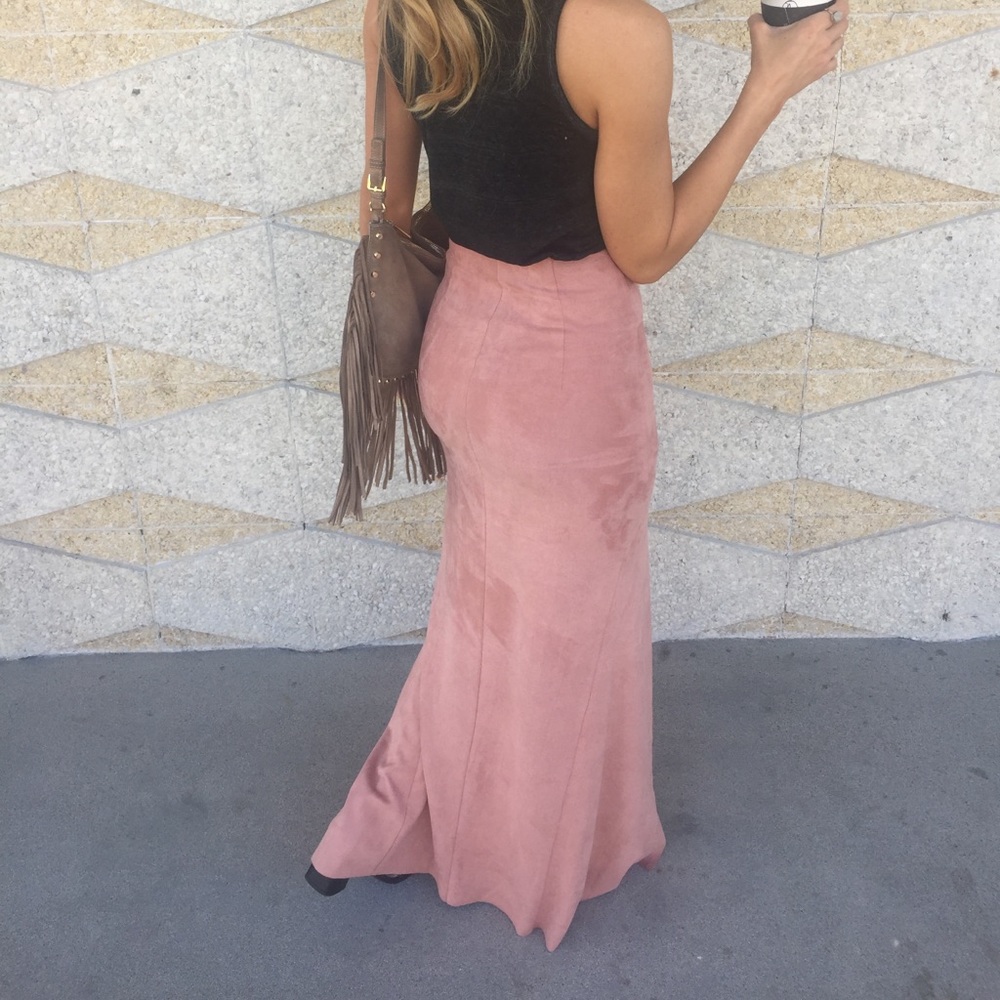 Suede Skirt Thigh Slits - Picture 6 of 7